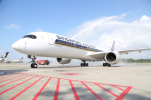 Singapore Airlines fik den 3. marts 2016 leveret første Airbus A350-900 XWB. (Foto: Airbus)